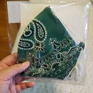 NWT Tory Burch Green American Bandana Face Mask